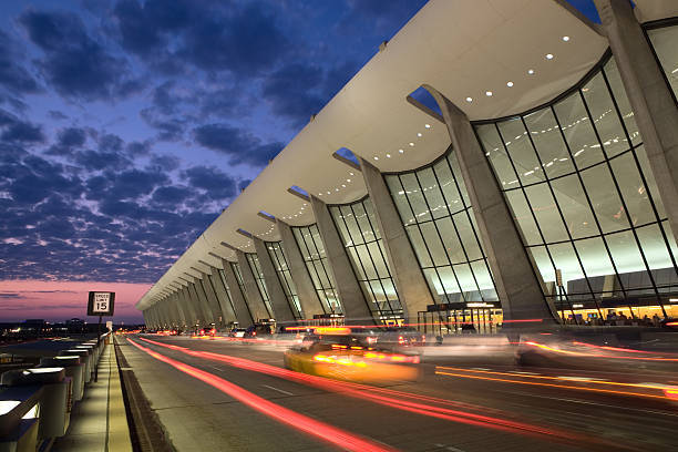 Dulles International Airport(IAD)